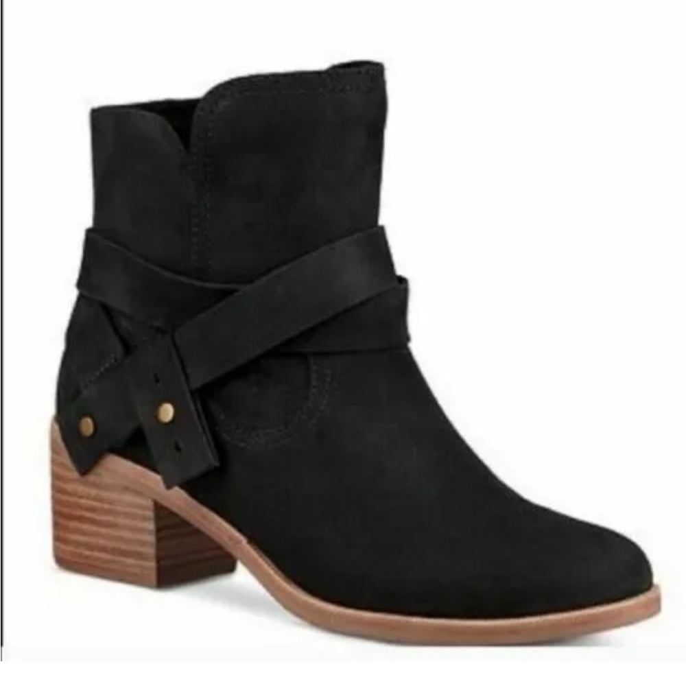 UGG Elora Winter Boot Black size 9.5